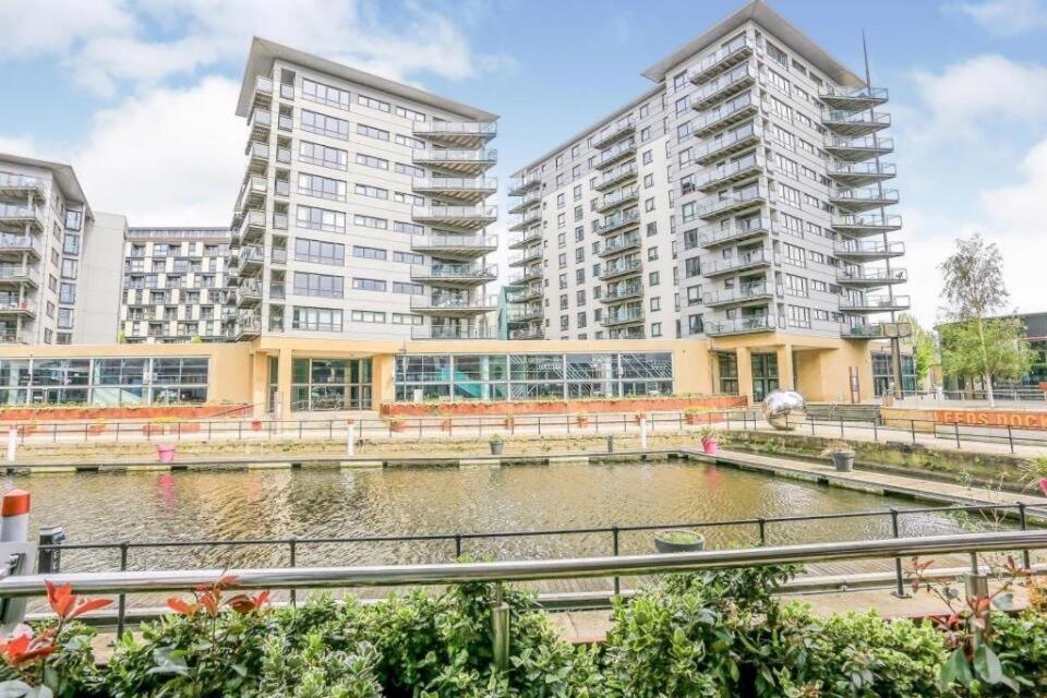 Central Leeds Dock Apt&Free Secure Parking! エクステリア 写真