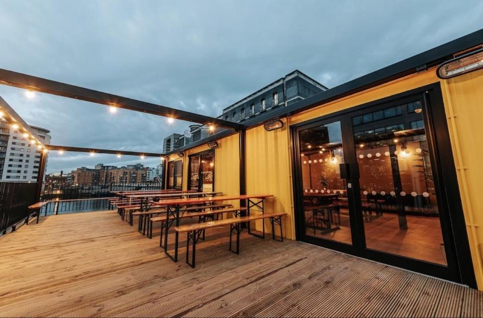 Central Leeds Dock Apt&Free Secure Parking! エクステリア 写真